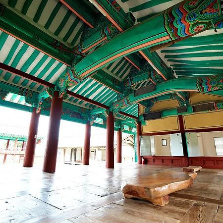 Seoakseowon Hotel Gyeongju Buitenkant foto