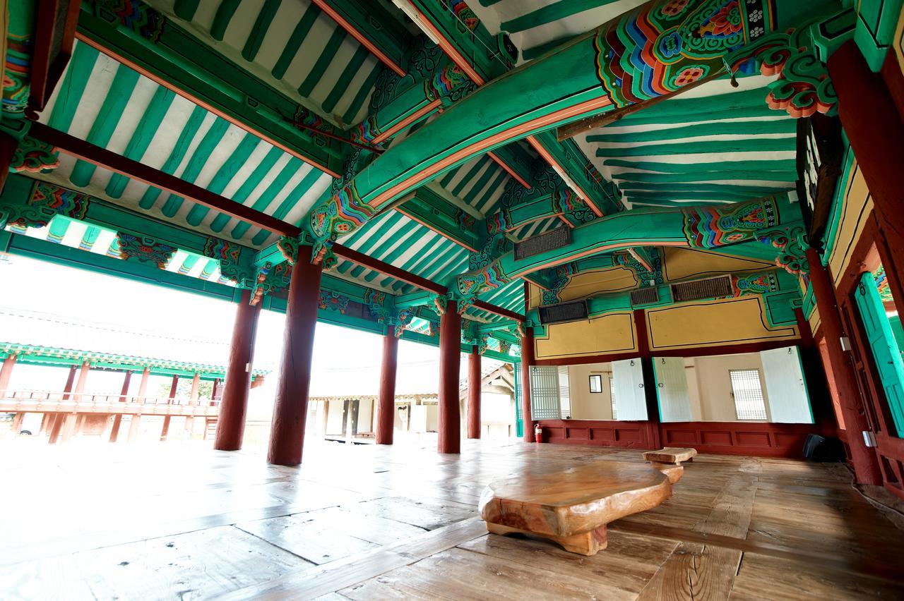 Seoakseowon Hotel Gyeongju Buitenkant foto